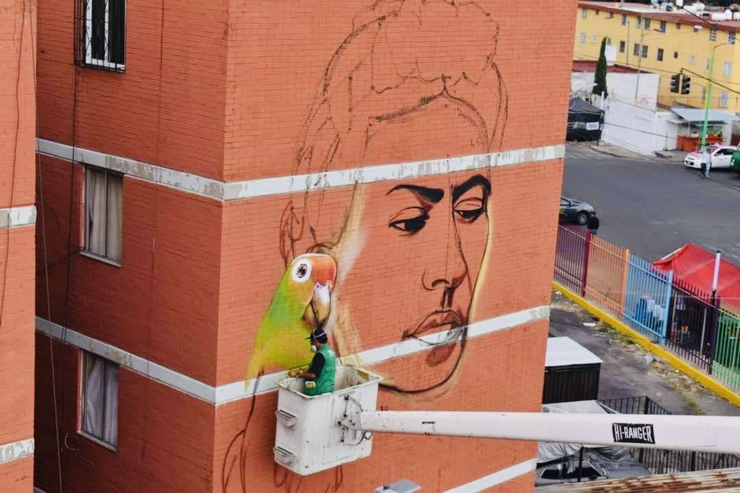 Mural creation challenges and large-scale aerosol technique